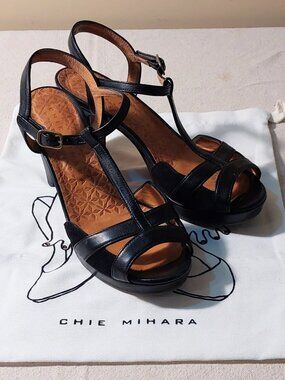 Chie Mihara T-Strap High-Heel Platform Sandals Black Leather Size 8.5
